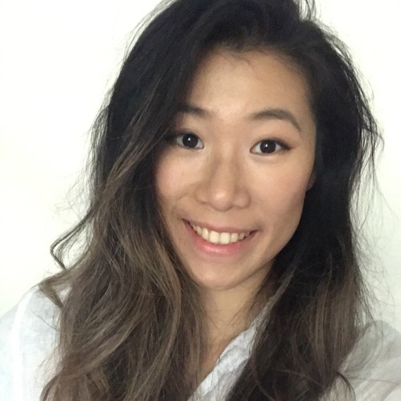 ✨ Meet your Posher, Alicia ✨ - Picture 1 of 1